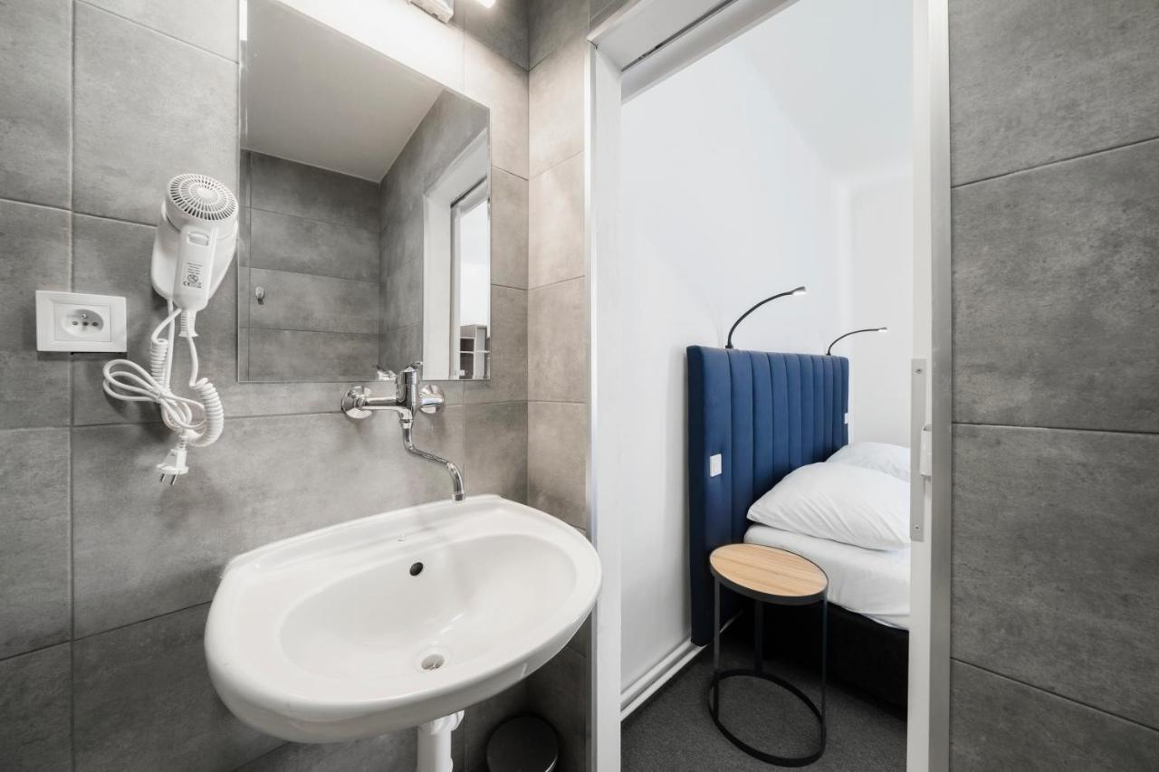 Hotel Bayer Пилзен Екстериор снимка
