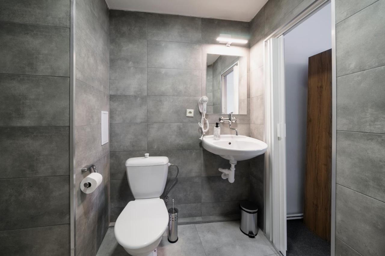 Hotel Bayer Пилзен Екстериор снимка