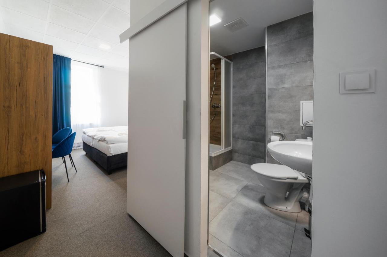Hotel Bayer Пилзен Екстериор снимка