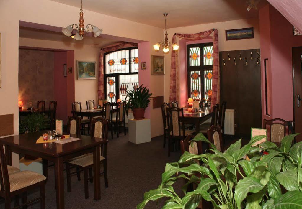 Hotel Bayer Пилзен Екстериор снимка